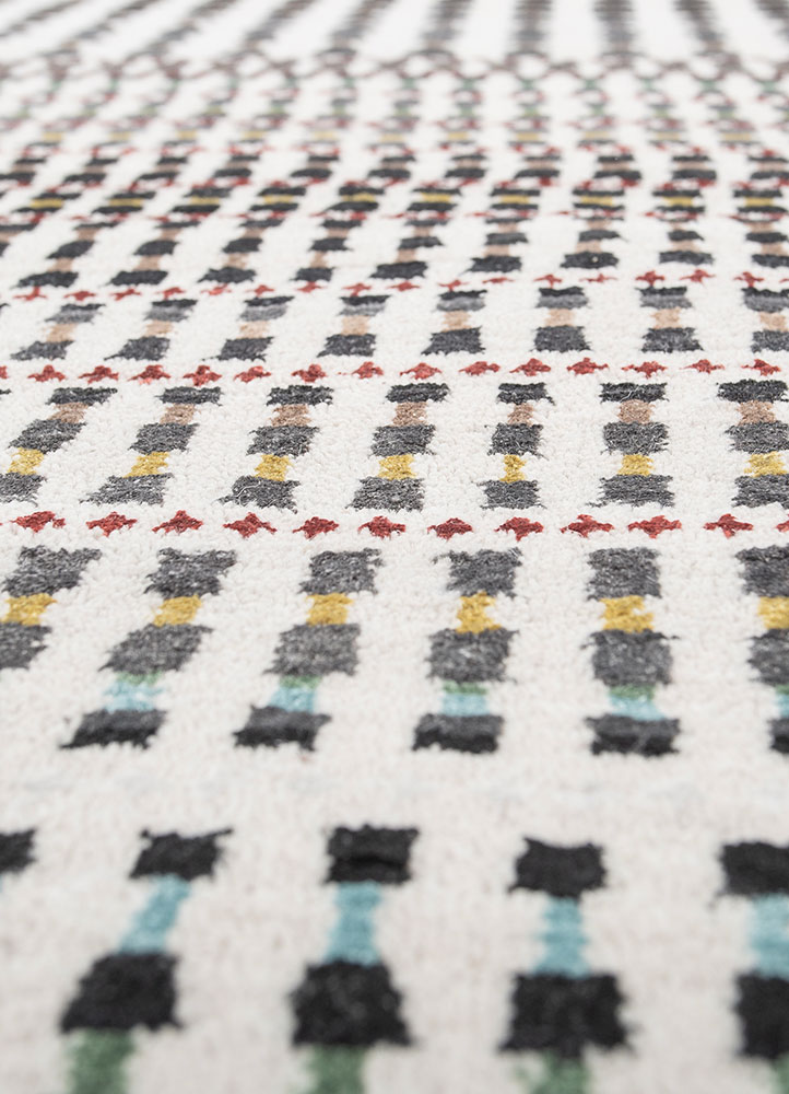 freedom manchaha ivory wool and bamboo silk hand knotted Rug - CloseUp