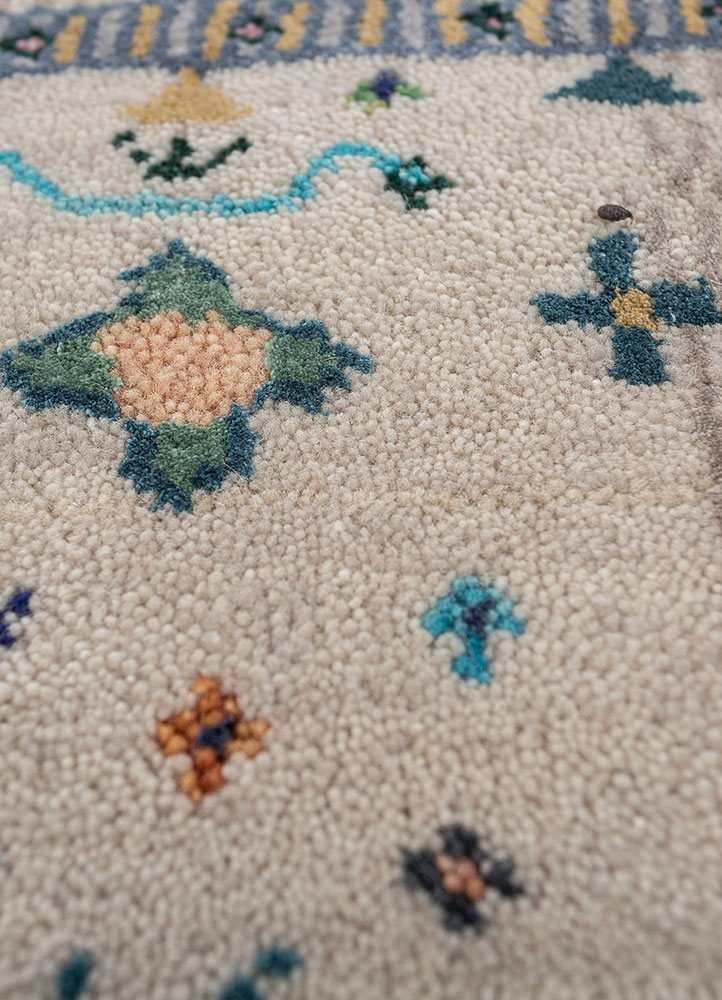 freedom manchaha ivory wool and bamboo silk hand knotted Rug - CloseUp