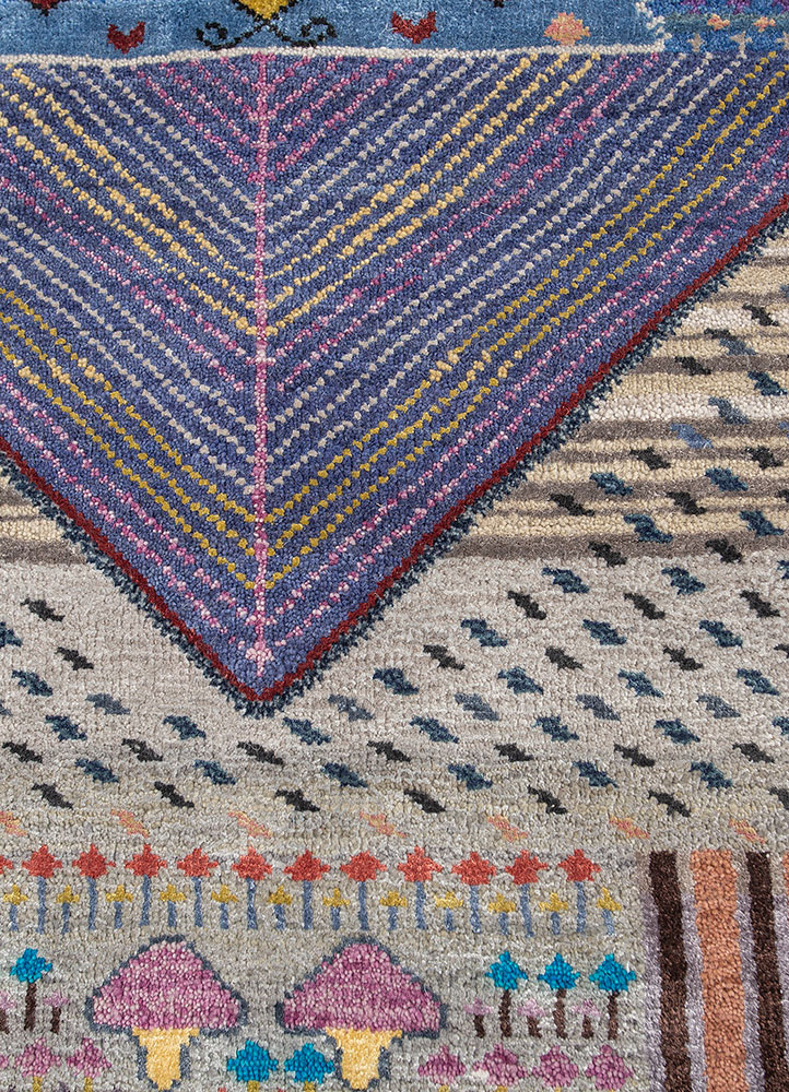 freedom manchaha blue wool and bamboo silk hand knotted Rug - CloseUp