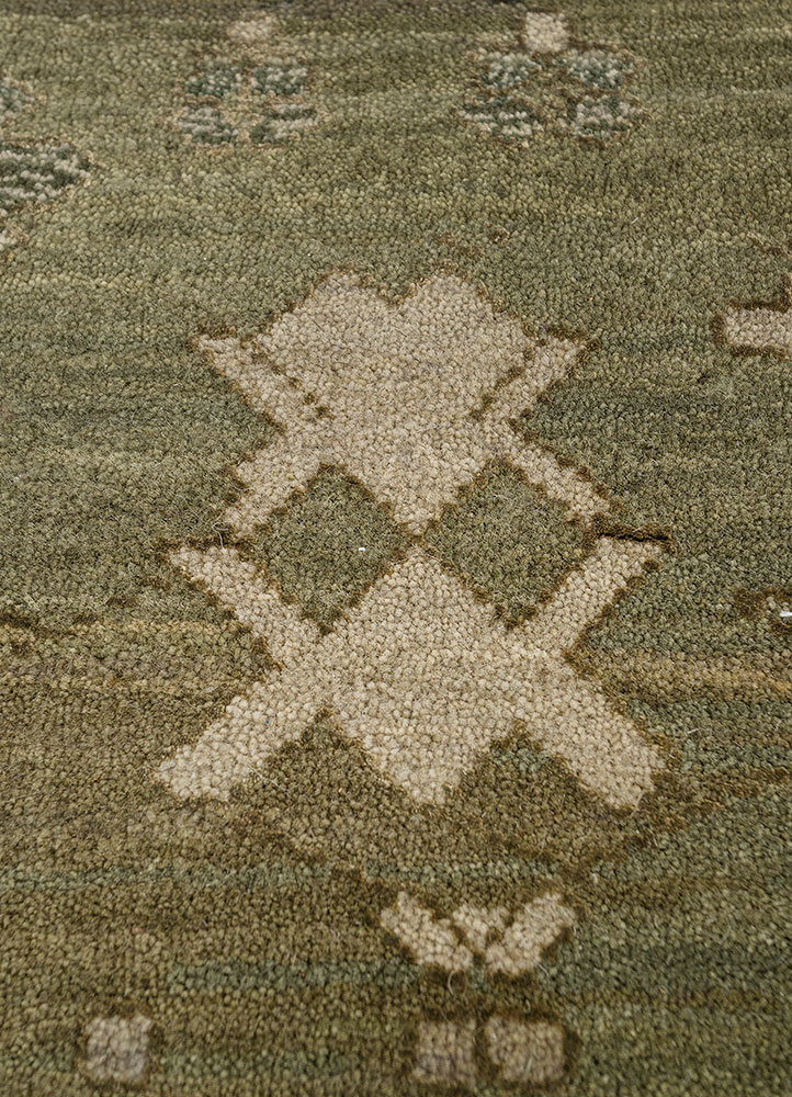 freedom manchaha green wool and bamboo silk hand knotted Rug - CloseUp