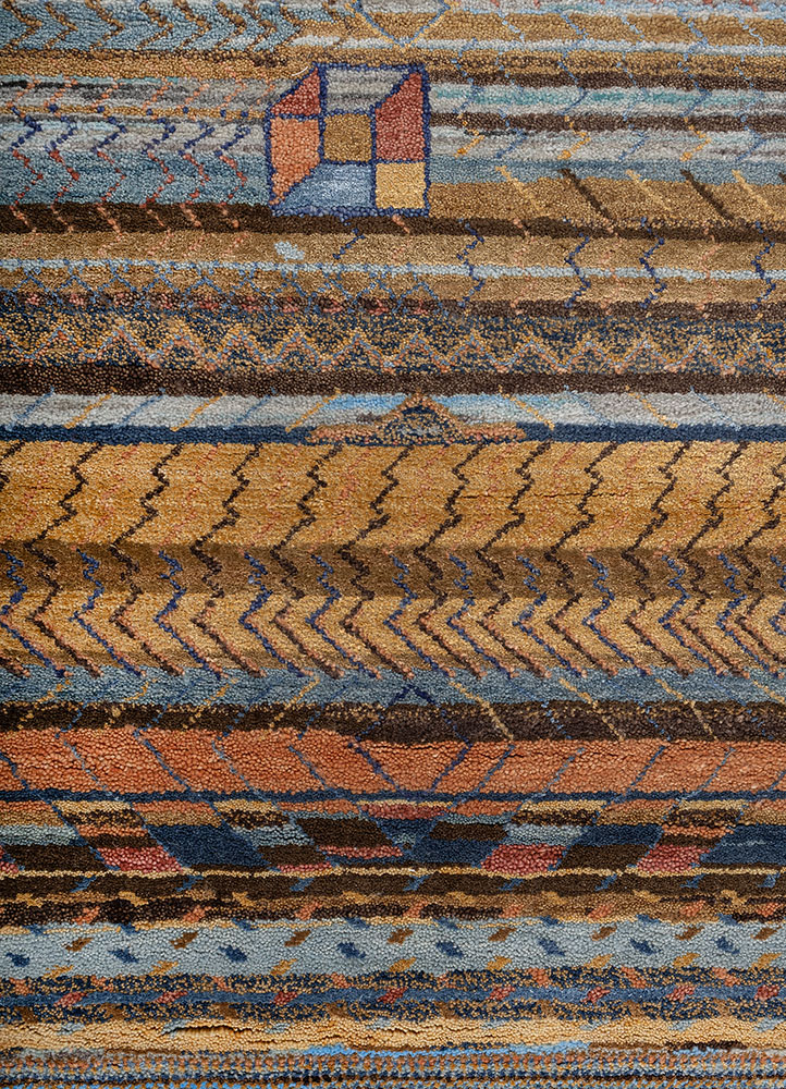freedom manchaha blue wool and bamboo silk hand knotted Rug - CloseUp