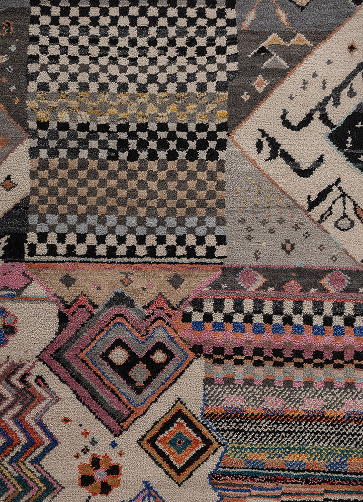 manchaha grey and black wool and bamboo silk hand knotted Rug - CloseUp