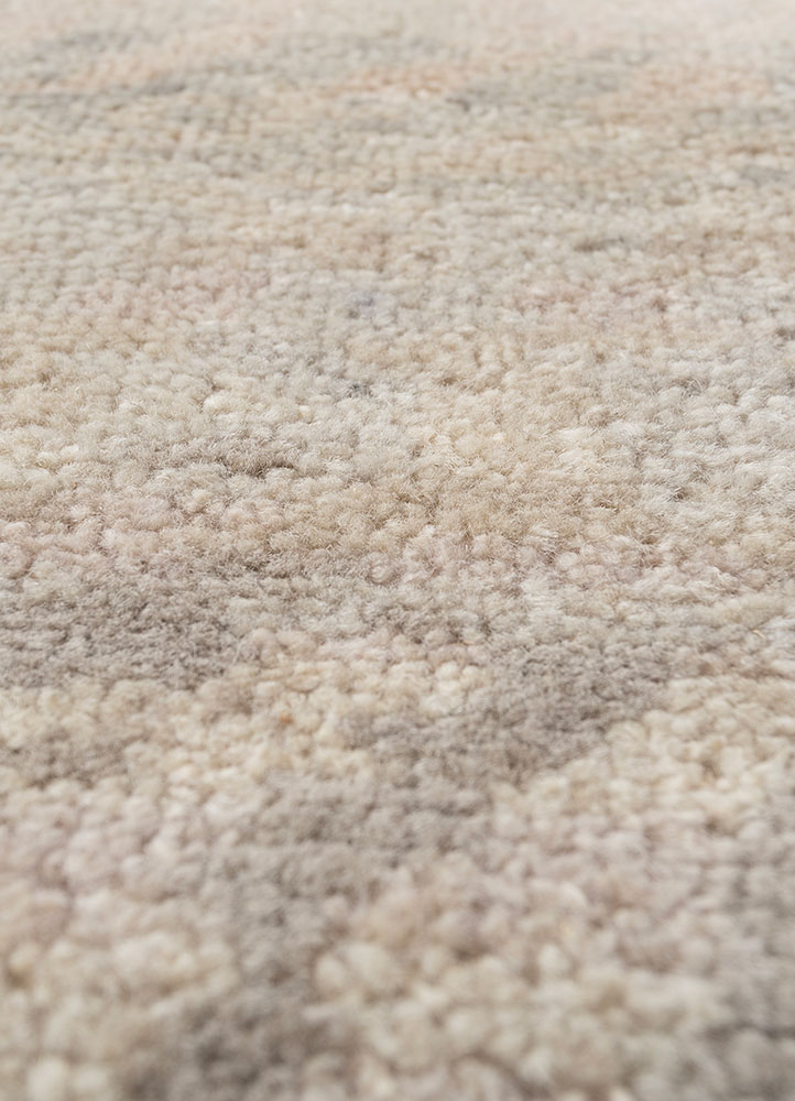 manchaha ivory wool hand knotted Rug - CloseUp
