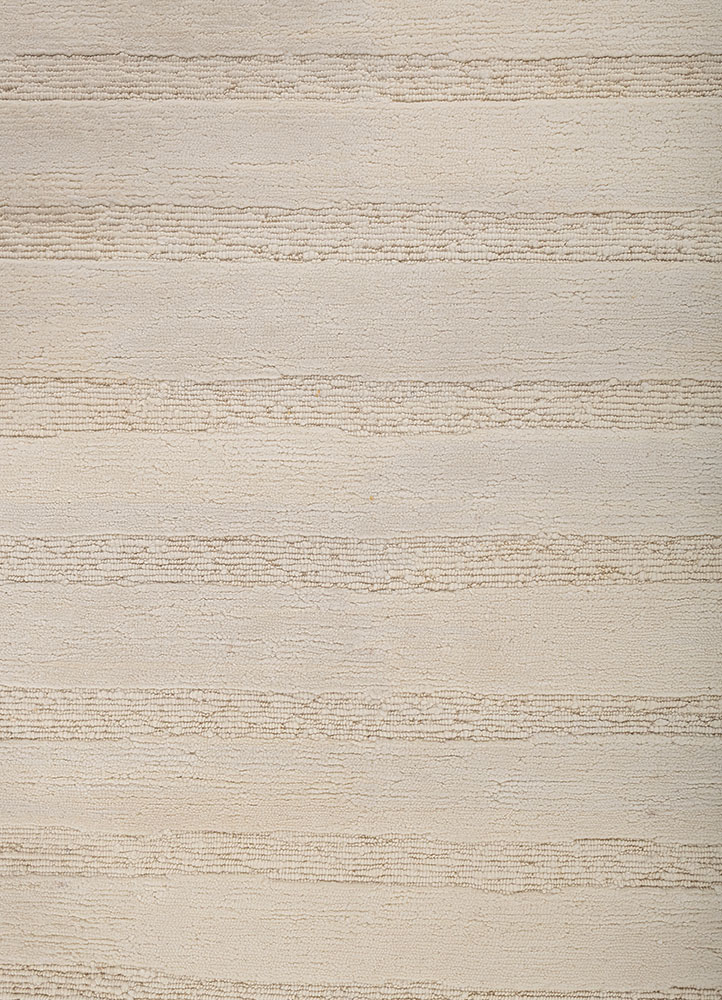 zuri ivory marino wool hand knotted Rug - CloseUp