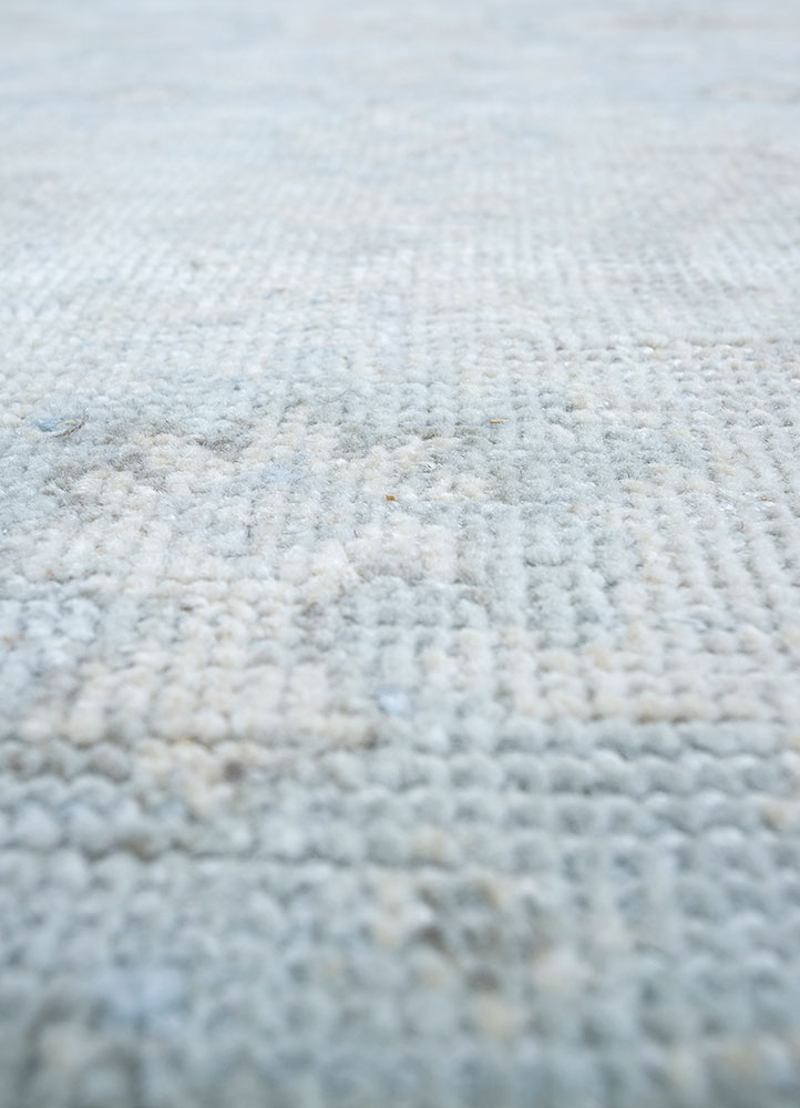 erbe grey and black wool hand knotted Rug - CloseUp