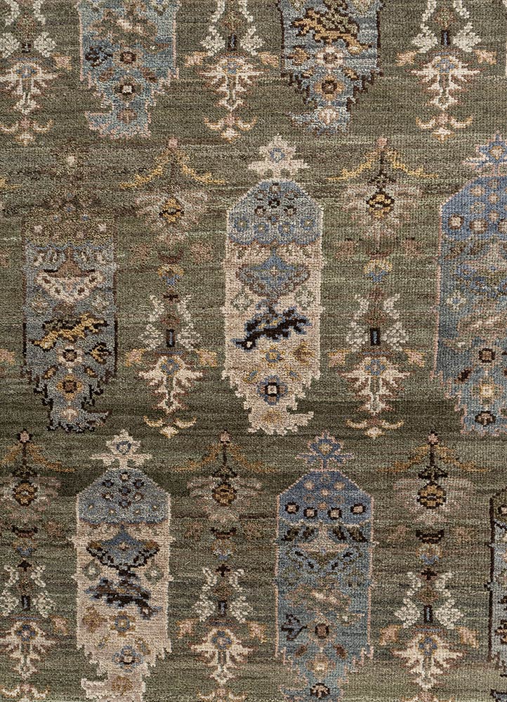 savana green wool hand knotted Rug - CloseUp