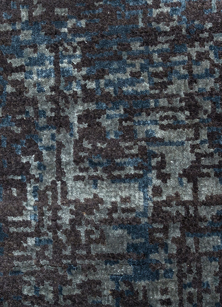 uvenuti grey and black wool and bamboo silk hand knotted Rug - CloseUp