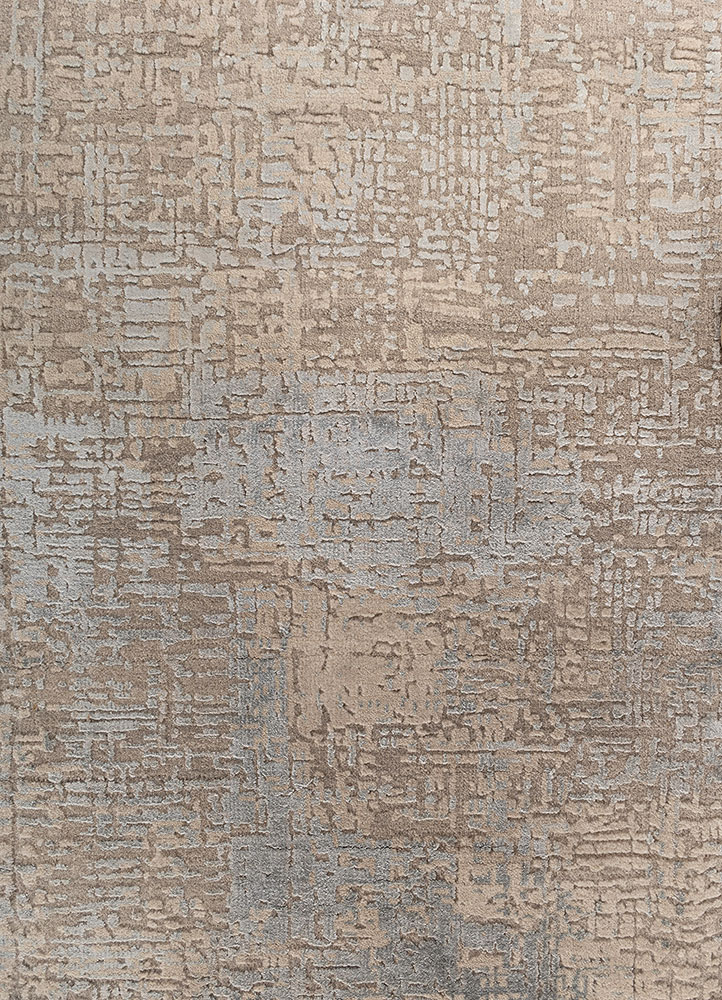 aprezo grey and black wool and bamboo silk hand knotted Rug - CloseUp