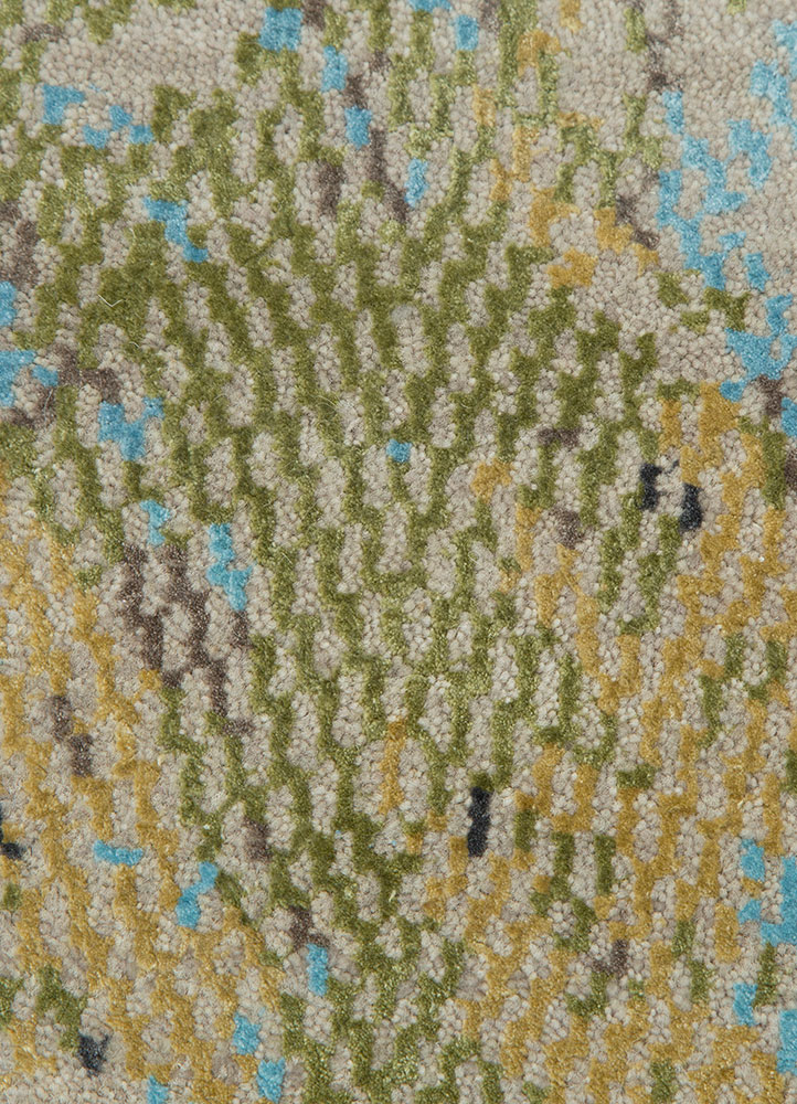 uvenuti beige and brown wool and bamboo silk hand knotted Rug - CloseUp