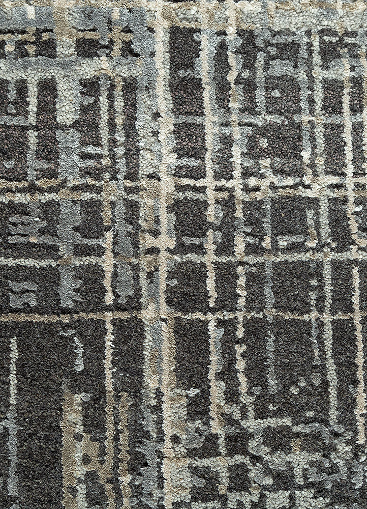 uvenuti grey and black wool and bamboo silk hand knotted Rug - CloseUp