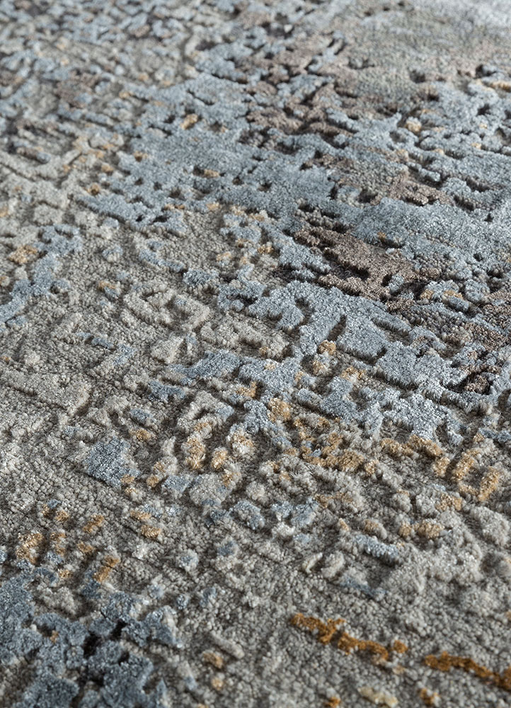 uvenuti grey and black wool and bamboo silk hand knotted Rug - CloseUp