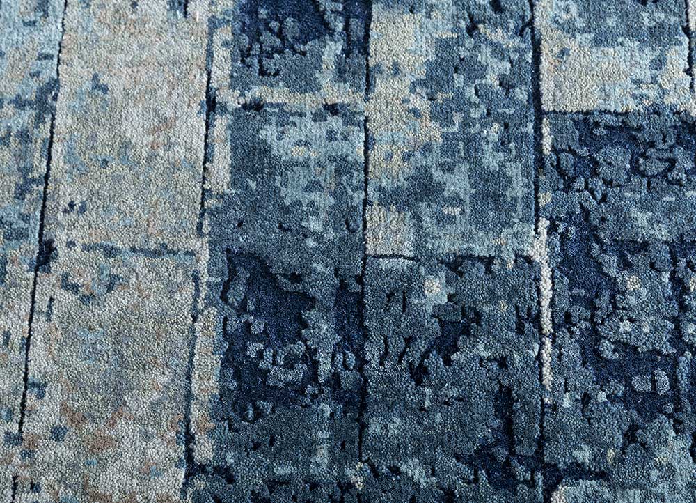 uvenuti blue wool and bamboo silk hand knotted Rug - CloseUp