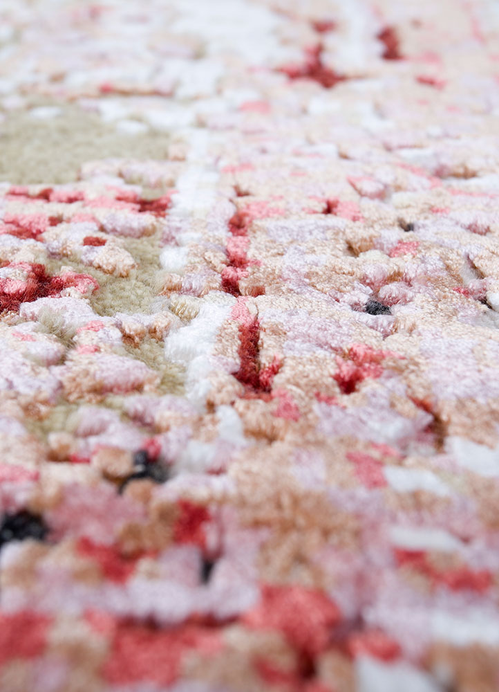 uvenuti ivory wool and bamboo silk hand knotted Rug - CloseUp