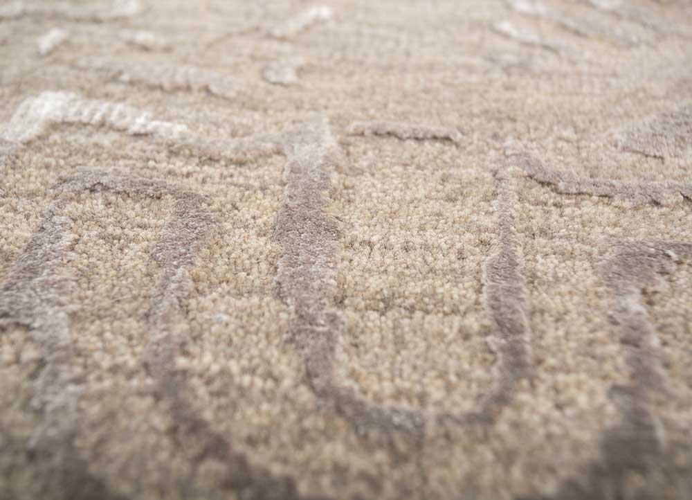 far east beige and brown wool and bamboo silk hand knotted Rug - CloseUp