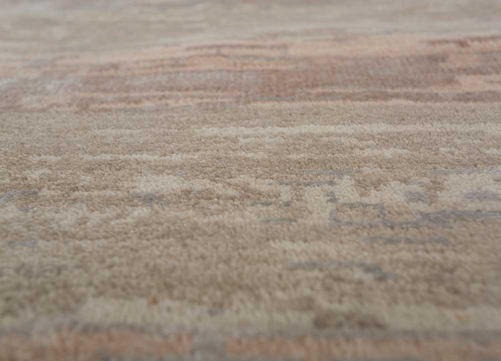 entropy ivory wool and bamboo silk hand knotted Rug - CloseUp