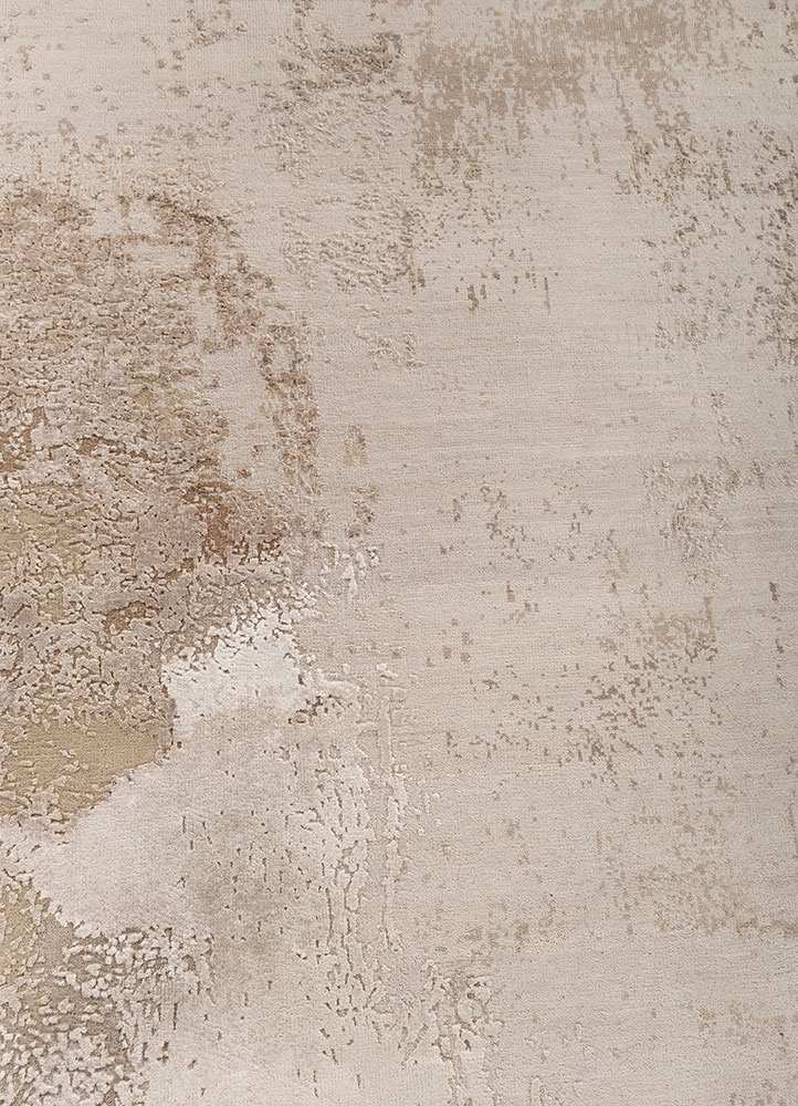 uvenuti ivory wool and bamboo silk hand knotted Rug - CloseUp