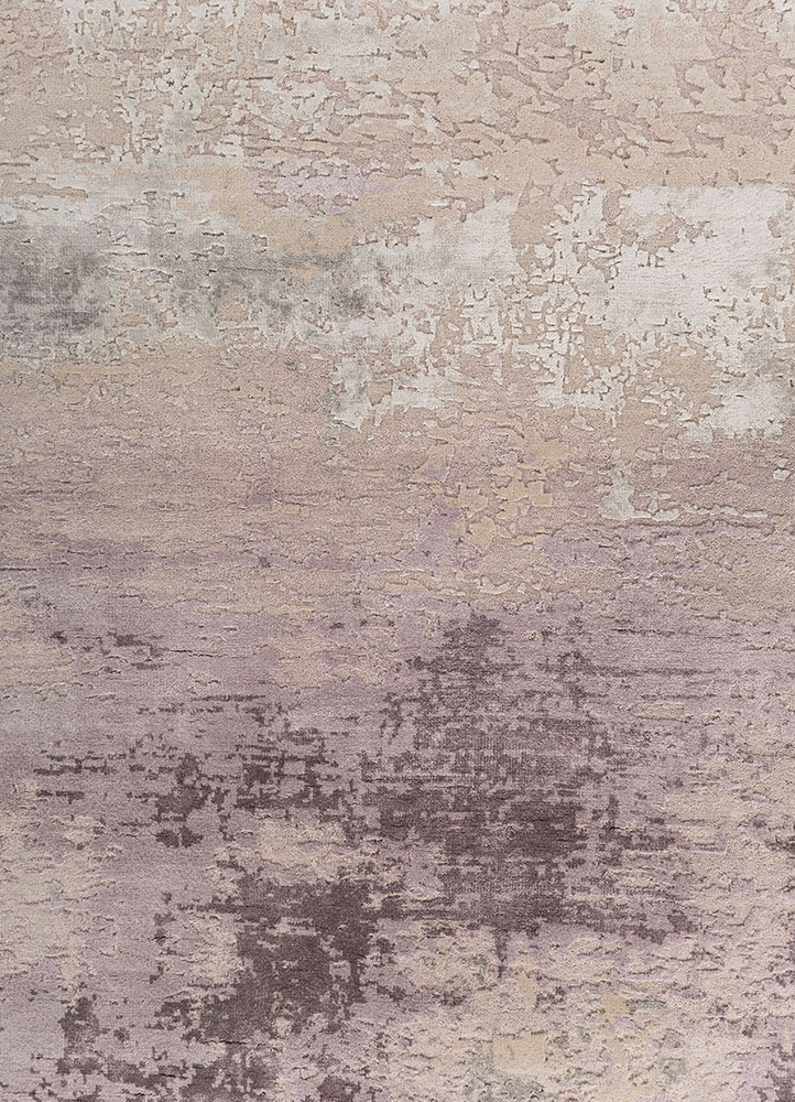 uvenuti ivory wool and bamboo silk hand knotted Rug - CloseUp
