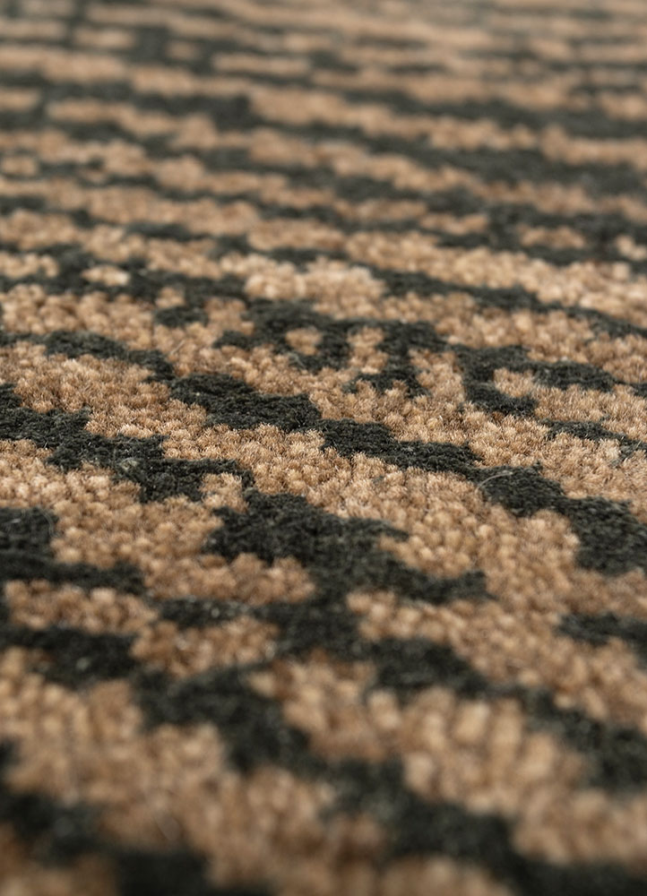 uvenuti beige and brown wool and bamboo silk hand knotted Rug - CloseUp