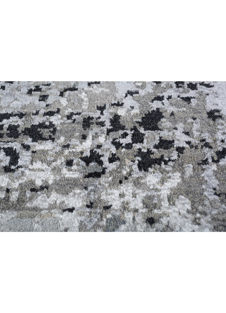 uvenuti blue wool and bamboo silk hand knotted Rug - CloseUp