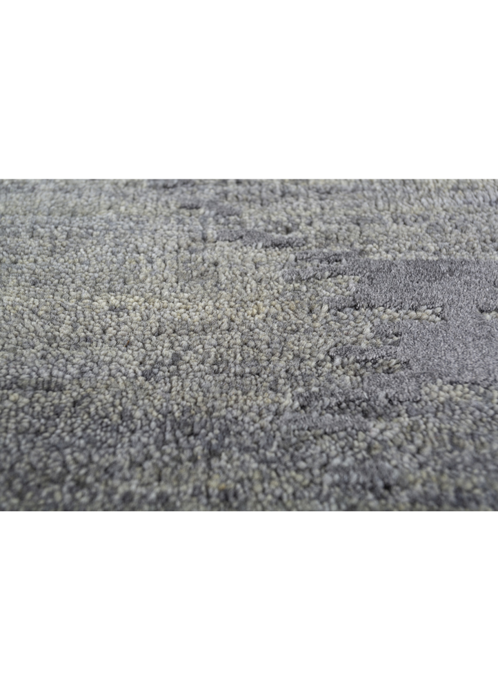 clan grey and black wool and bamboo silk hand knotted Rug - CloseUp