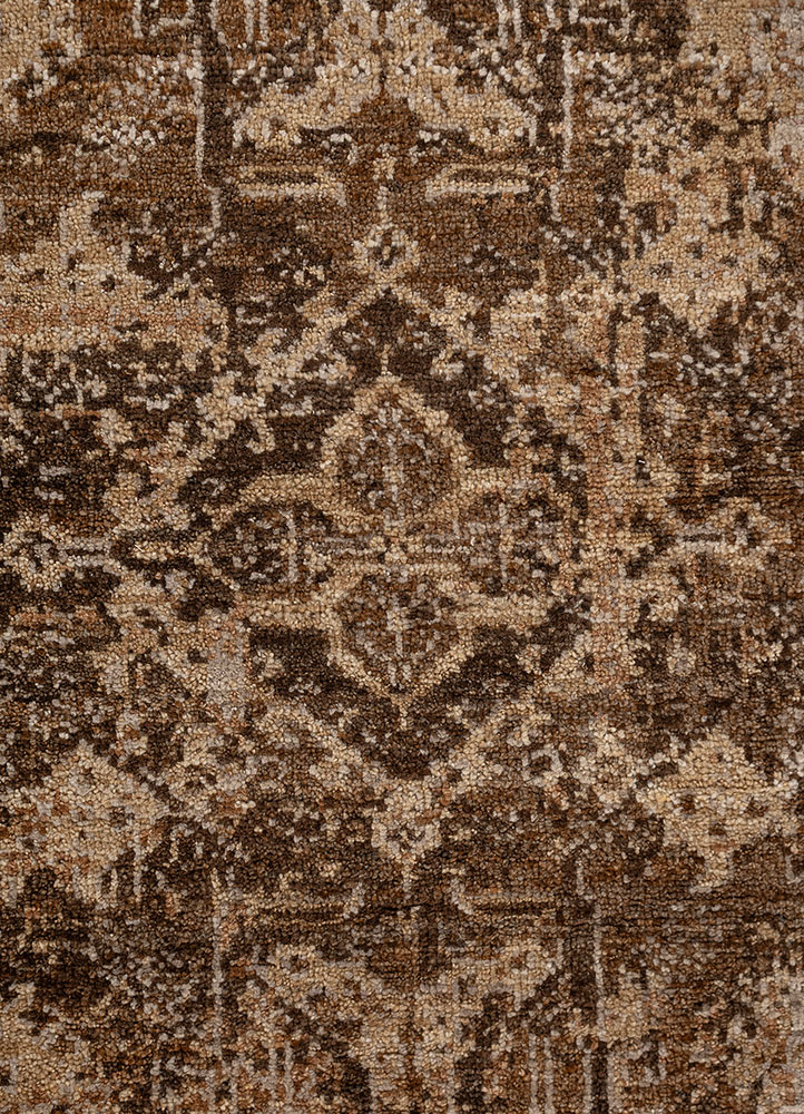 aprezo beige and brown wool hand knotted Rug - CloseUp