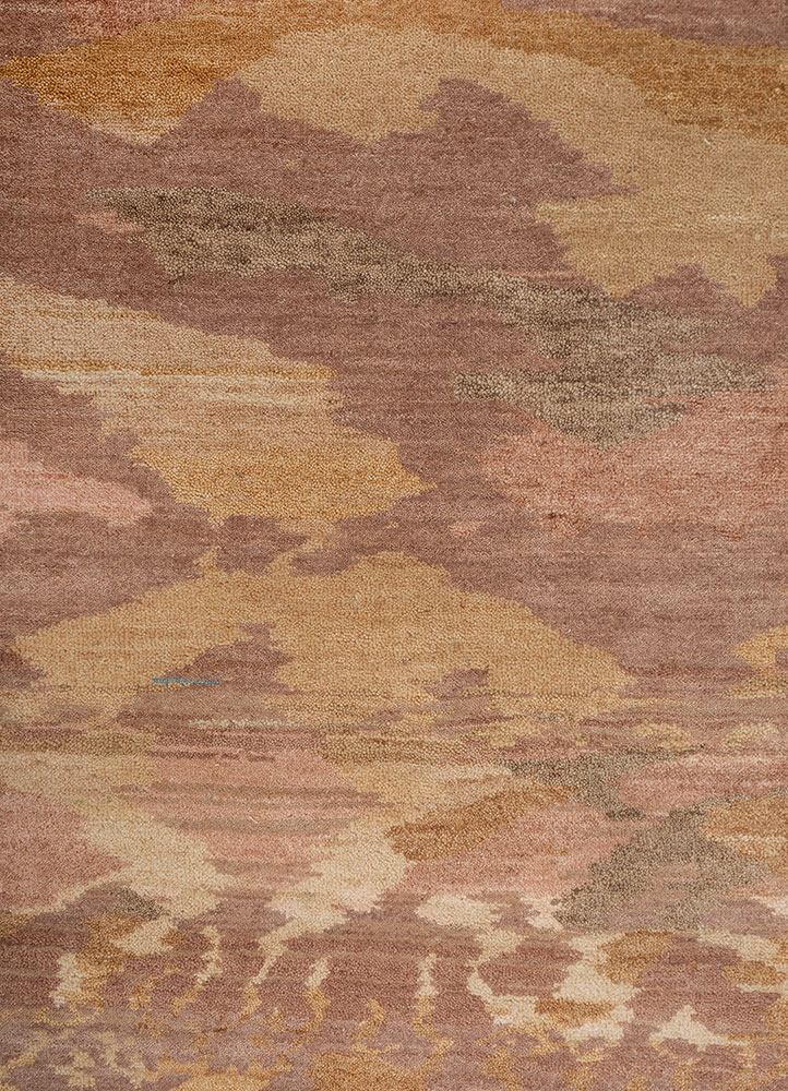 manchaha red and orange wool and silk hand knotted Rug - CloseUp