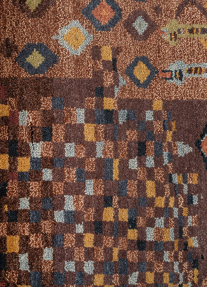 manchaha red and orange wool and silk hand knotted Rug - CloseUp