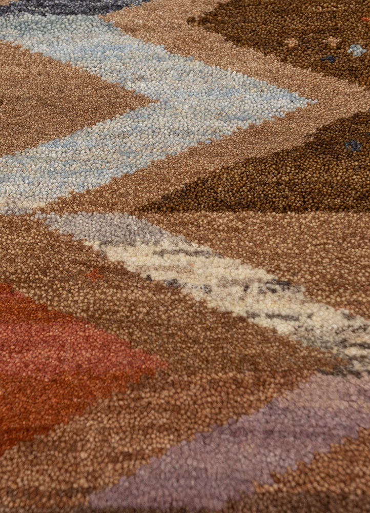 manchaha red and orange wool and silk hand knotted Rug - CloseUp