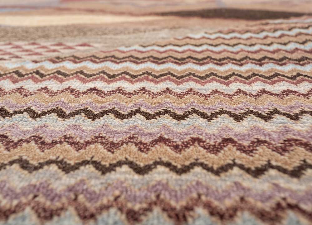 manchaha red and orange wool and silk hand knotted Rug - CloseUp