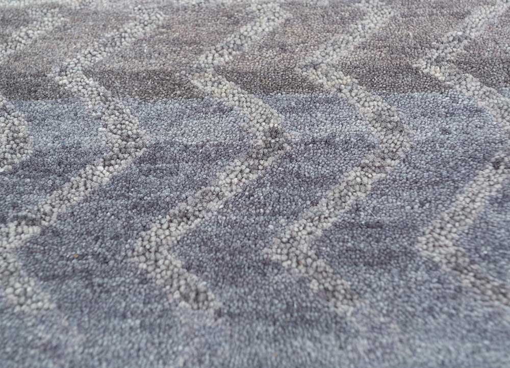 manchaha grey and black wool and silk hand knotted Rug - CloseUp