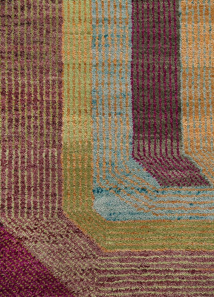weaver art reserve pink and purple wool hand knotted Rug - CloseUp
