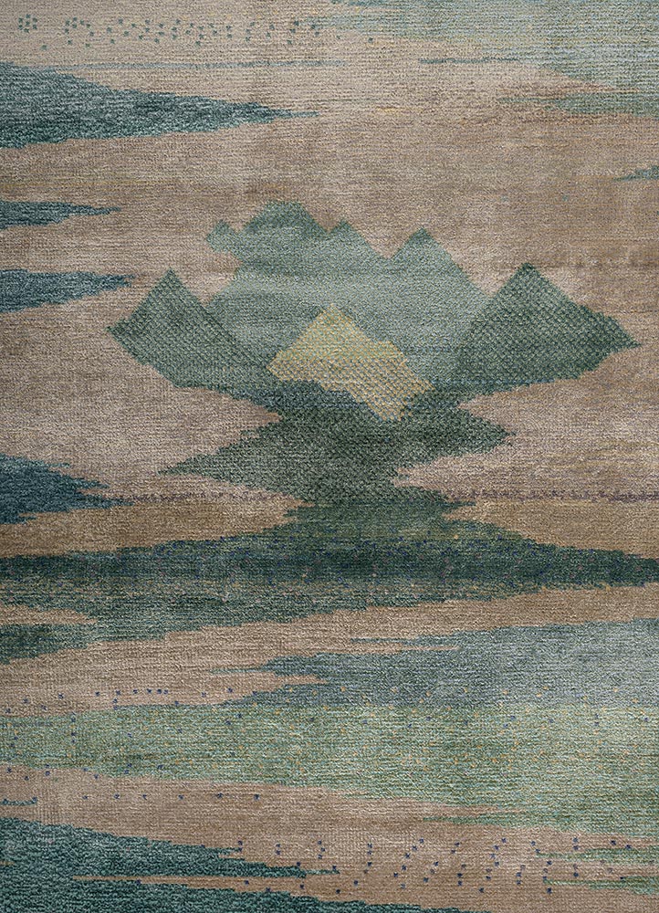 kavi x manchaha gold bamboo silk hand knotted Rug - CloseUp