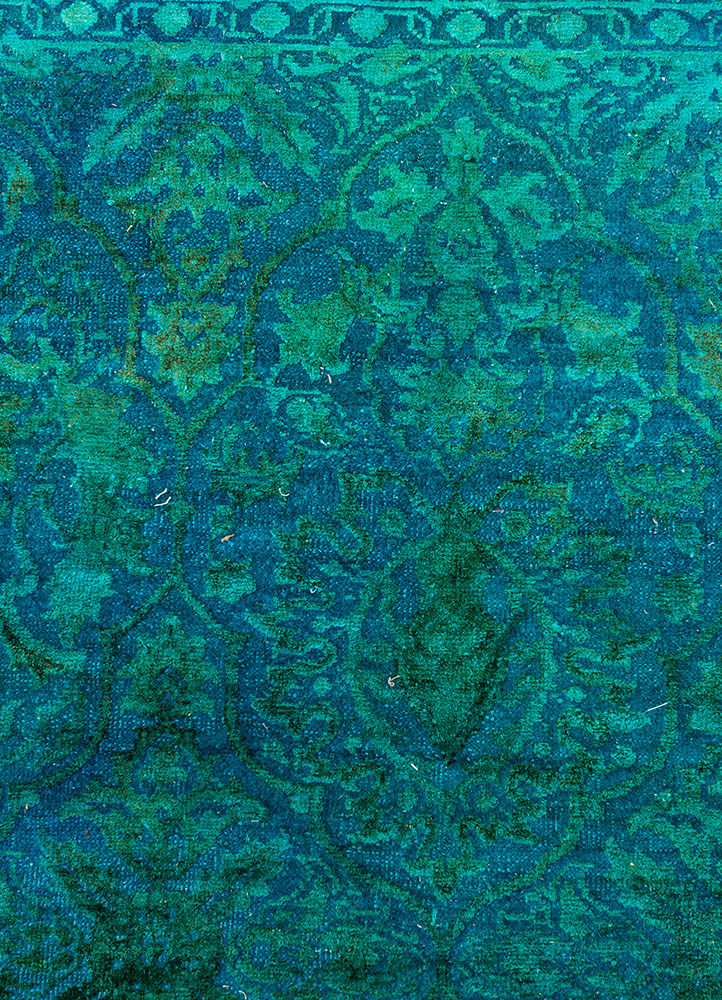 lacuna blue wool and silk hand knotted Rug - CloseUp