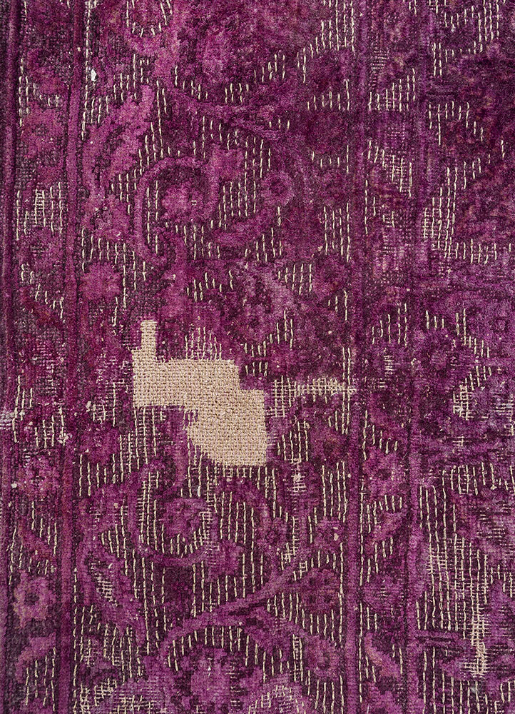 lacuna pink and purple wool and silk hand knotted Rug - CloseUp