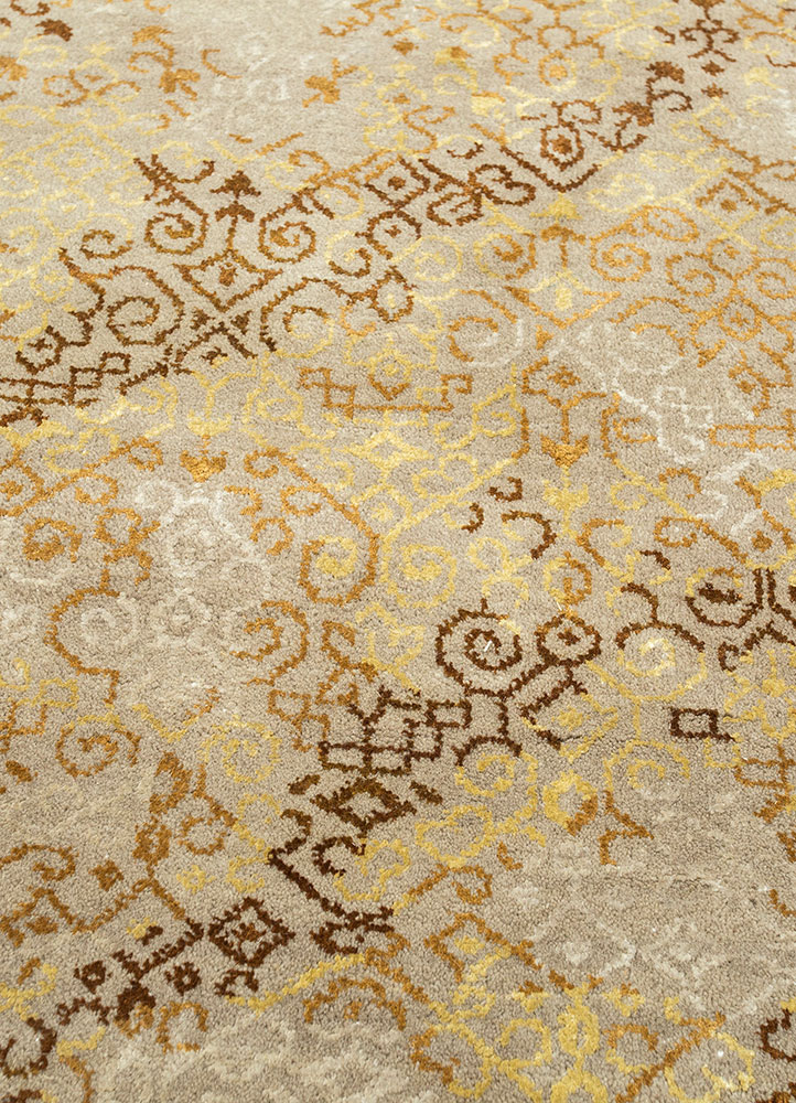 pansy beige and brown wool and silk hand knotted Rug - CloseUp