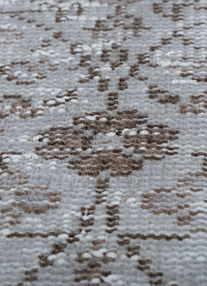 vintage grey and black wool hand knotted Rug - CloseUp