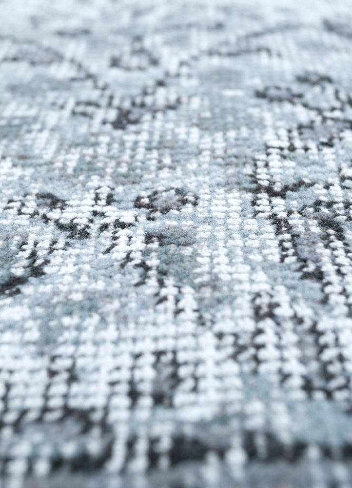 vintage blue wool hand knotted Rug - CloseUp