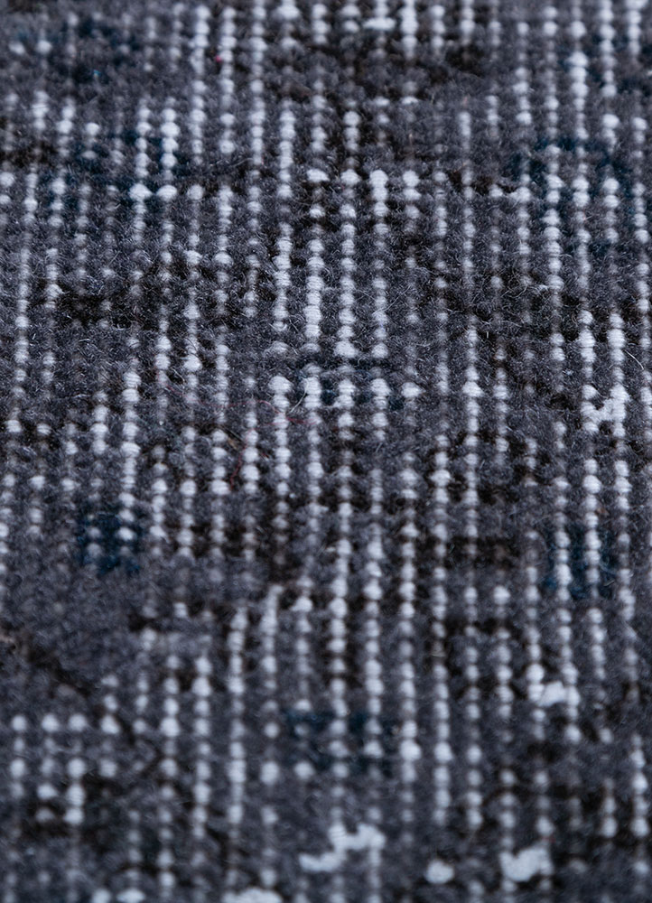 lacuna grey and black wool hand knotted Rug - CloseUp