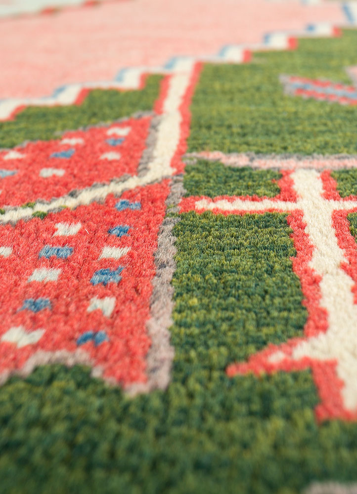 nuray green wool hand knotted Rug - CloseUp