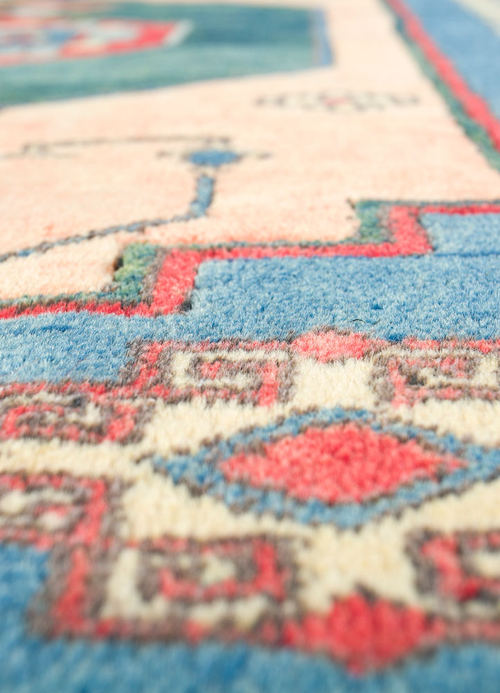 nuray blue wool hand knotted Rug - CloseUp