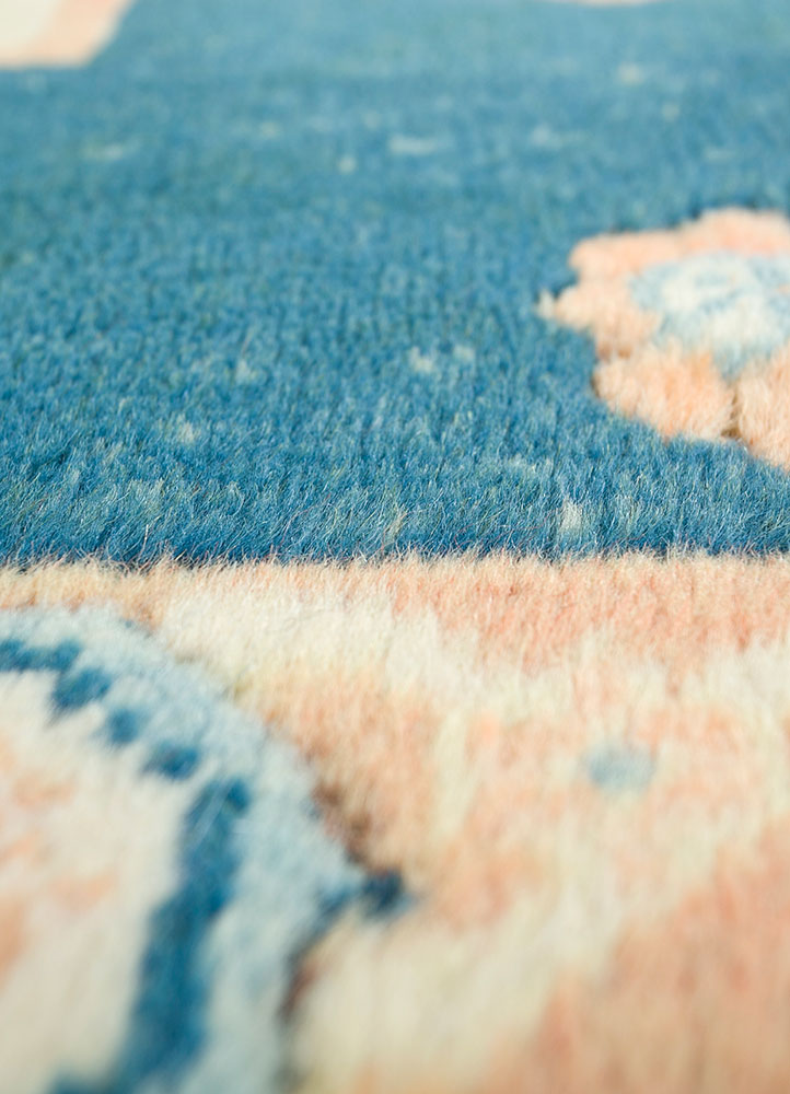 nuray blue wool hand knotted Rug - CloseUp