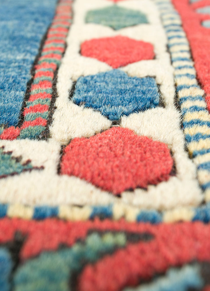 nuray blue wool hand knotted Rug - CloseUp