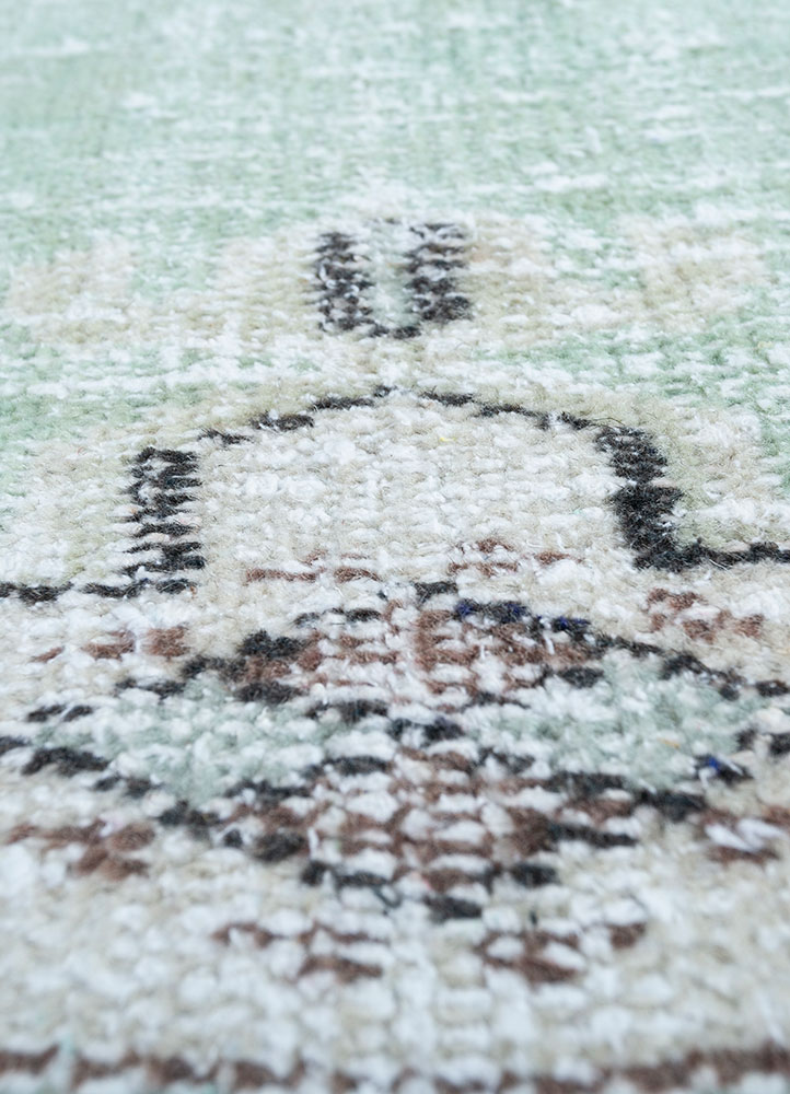 vintage blue wool hand knotted Rug - CloseUp