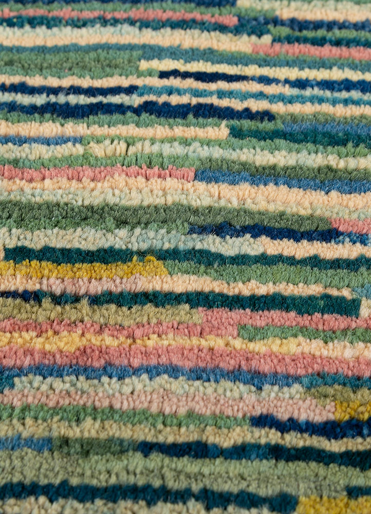 nuray green wool hand knotted Rug - CloseUp