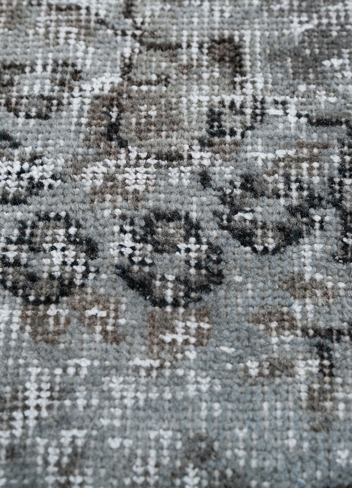 lacuna grey and black wool hand knotted Rug - CloseUp