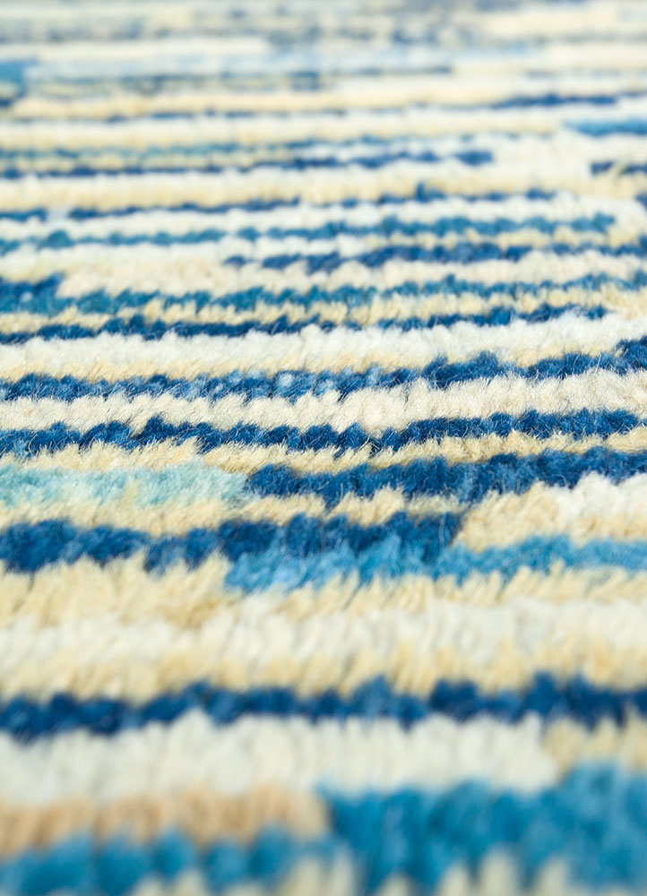 nuray blue wool hand knotted Rug - CloseUp