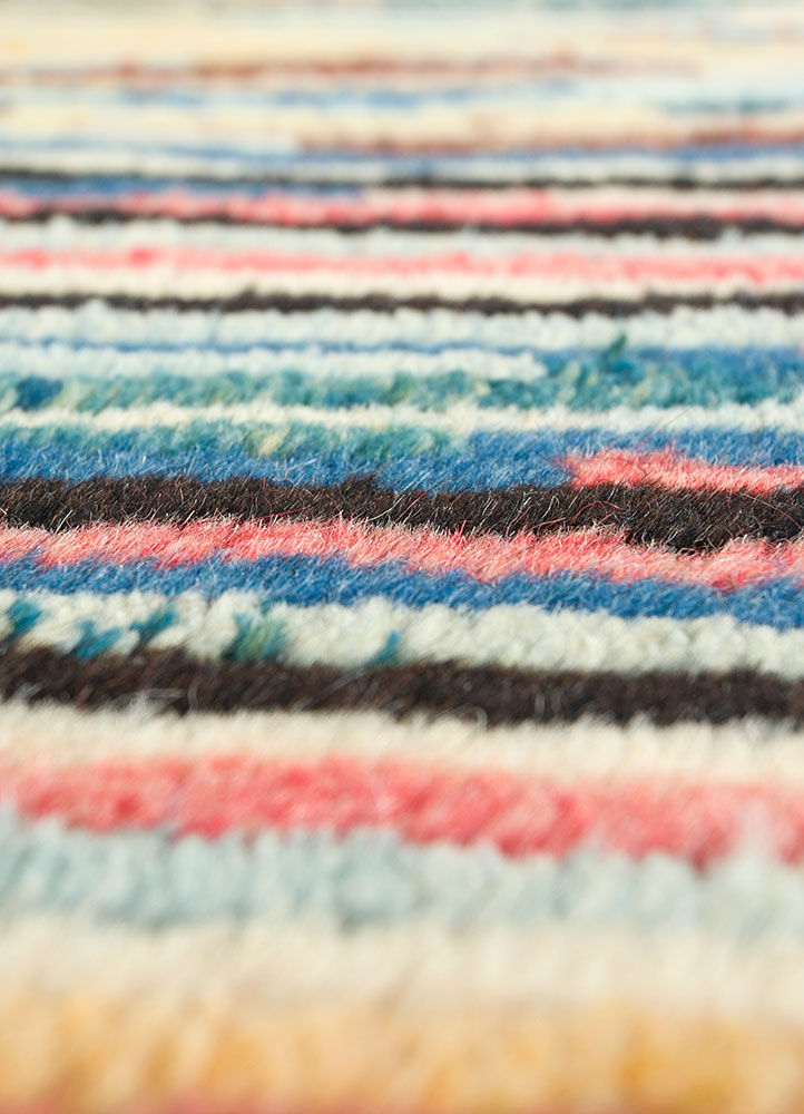 nuray multi wool hand knotted Rug - CloseUp