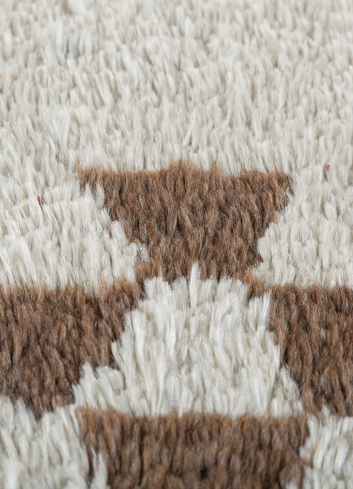nuray beige and brown wool hand knotted Rug - CloseUp