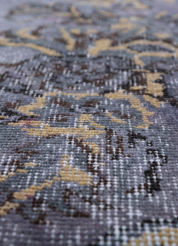 lacuna grey and black wool hand knotted Rug - CloseUp