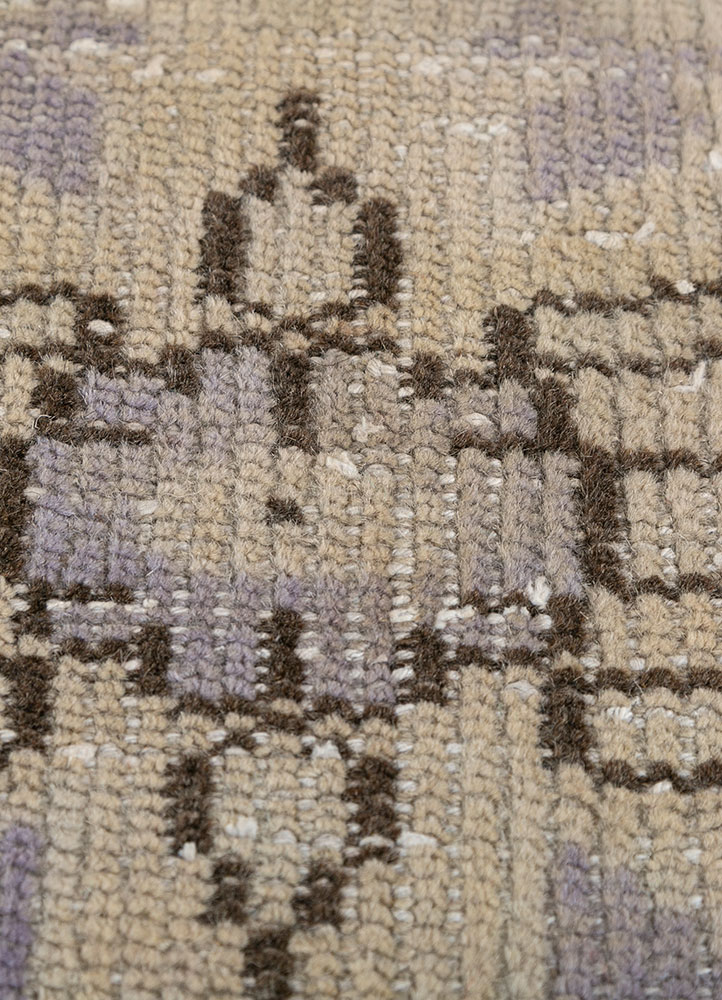 vintage beige and brown wool hand knotted Rug - CloseUp